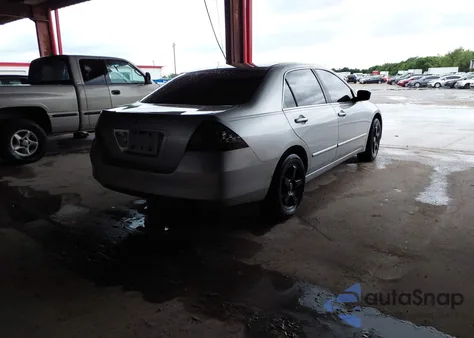 2007 Honda Accord 2.4 Se z USA, uszkodzony, nr VIN 1HGCM56337A213045